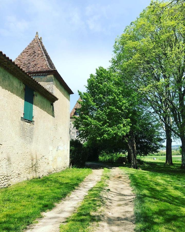 As Seen On A New Life In The Sun - Beautiful 3 Bedroom Cottage With Shared Pool Montboyer Exterior photo